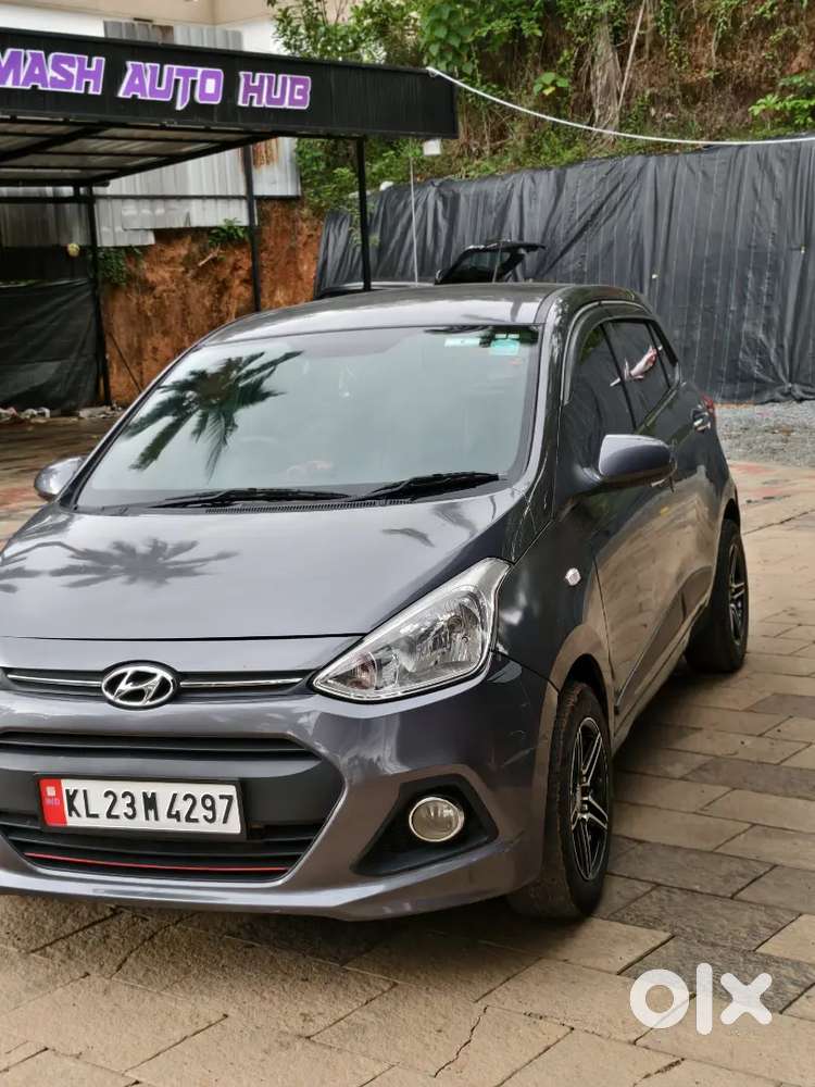 Hyundai Grand I10 2016 Diesel 117658 Km Driven. Urgent Sale