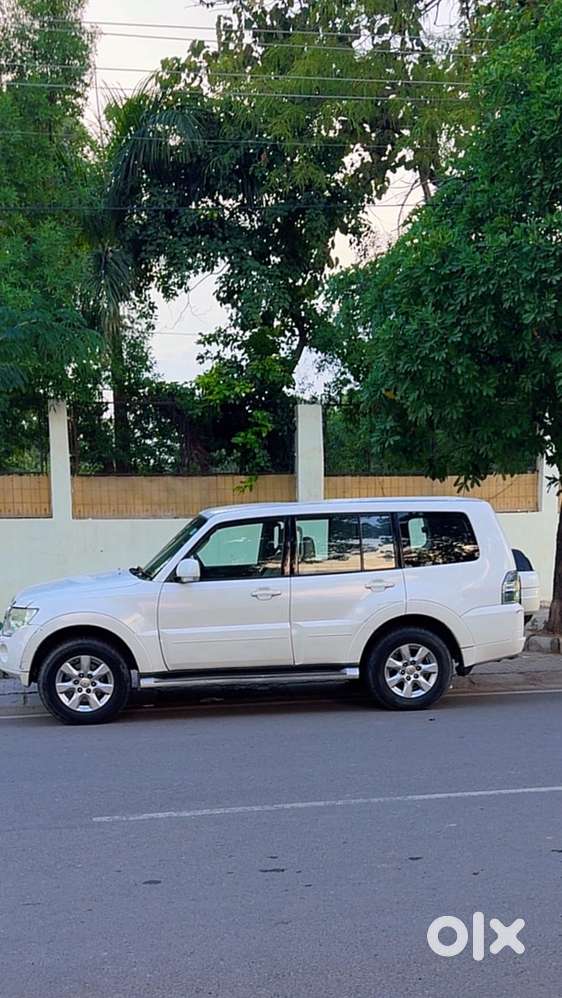 2012 Mitsubishi Montero Diesel