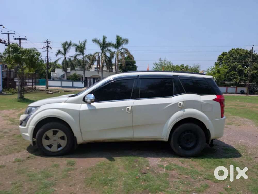 Mahindra Xuv500 2016 Diesel 95000 Km Driven