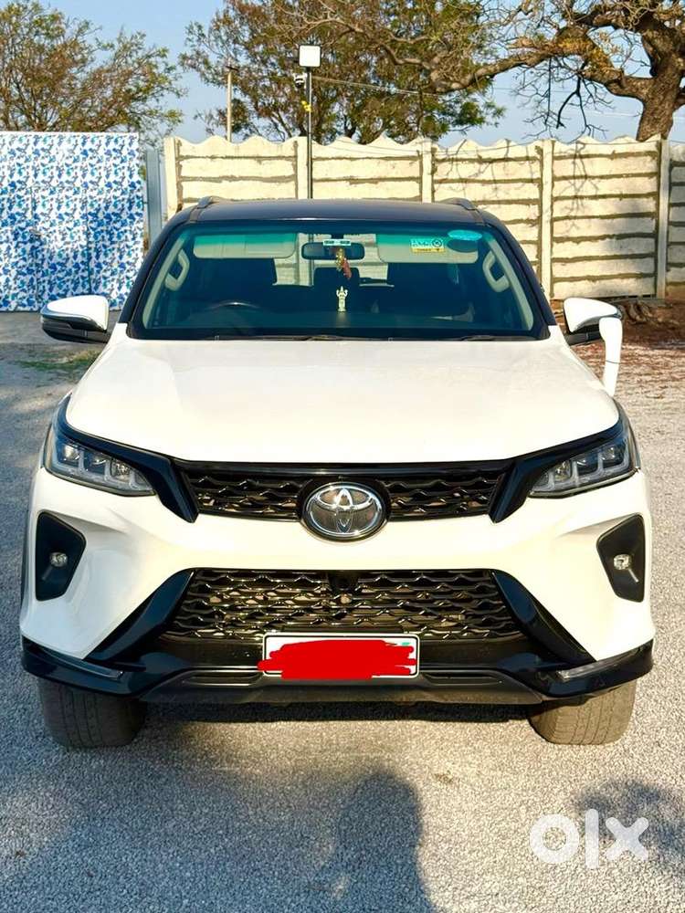 Toyota Fortuner 2018 Diesel 220000 Km Driven