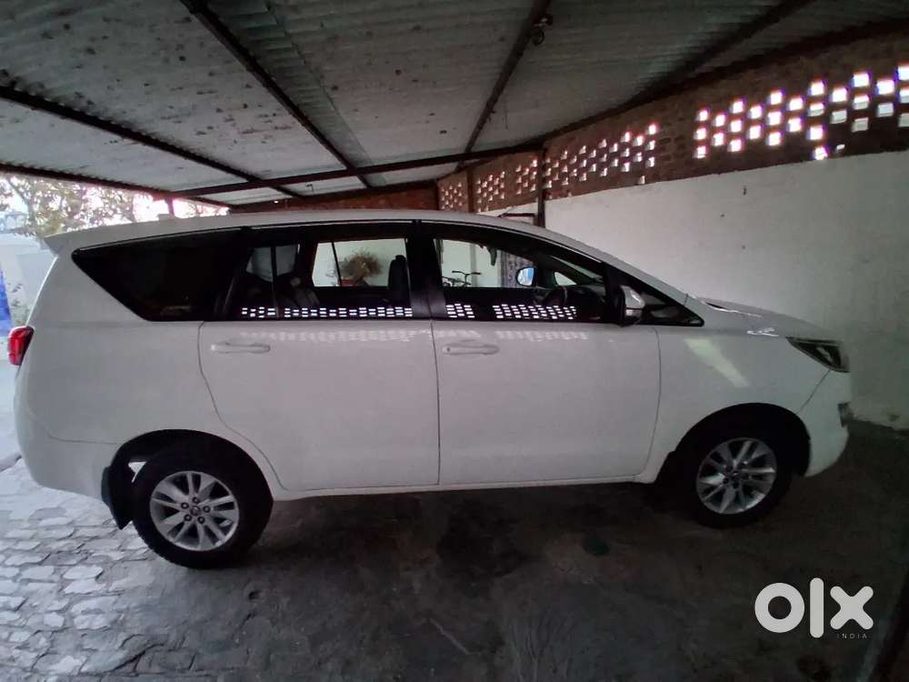 Toyota Innova Crysta 2017 Diesel 130000 Km Driven