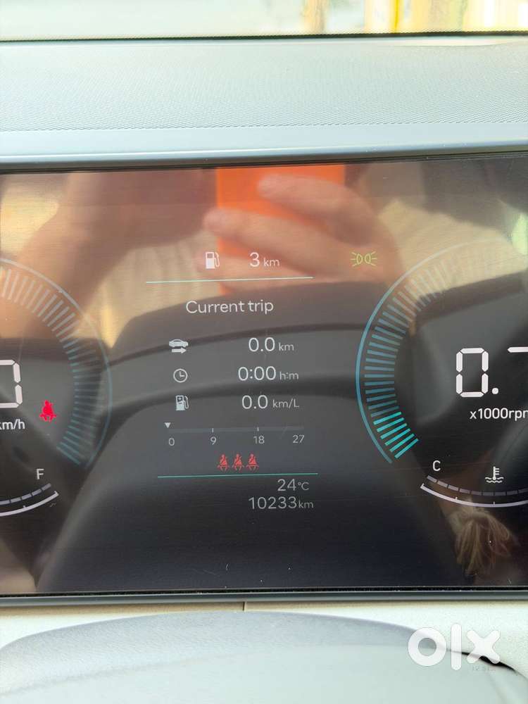 Hyundai Venue 2025 Petrol Hx Mt  1.2 Kaapa