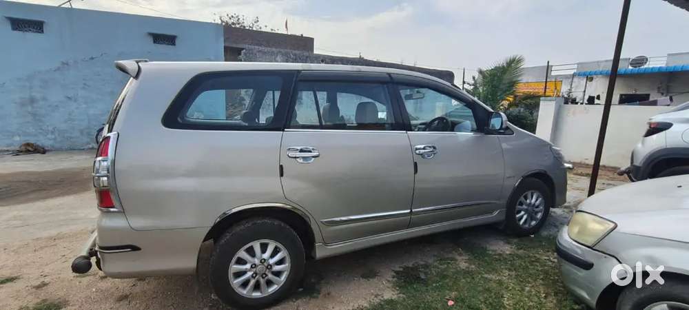 Toyota Innova Diesel 2014