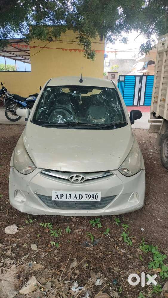 Hyundai Eon Sportz 2012