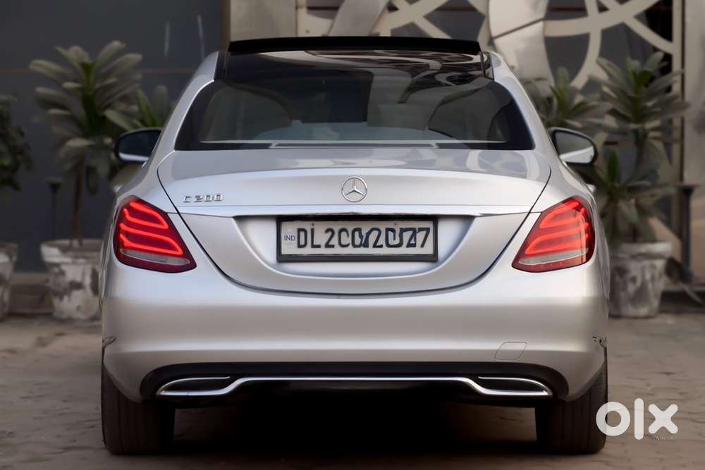 2015 Mercedes-benz C200 Avantgarde  Low Mileage  Panoramic Roof