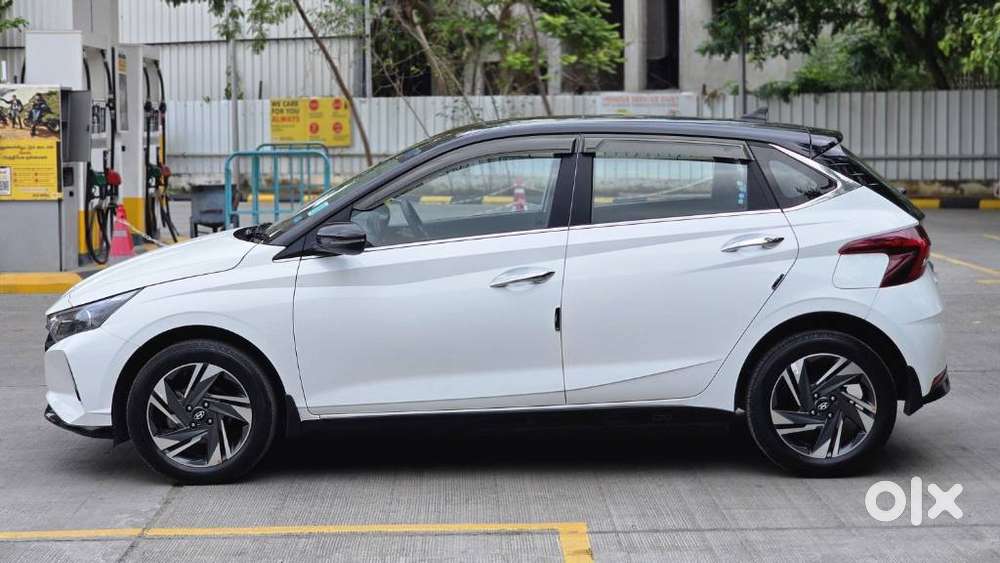 Hyundai I20 Asta (o) 1.2 Mt, 2023, Petrol