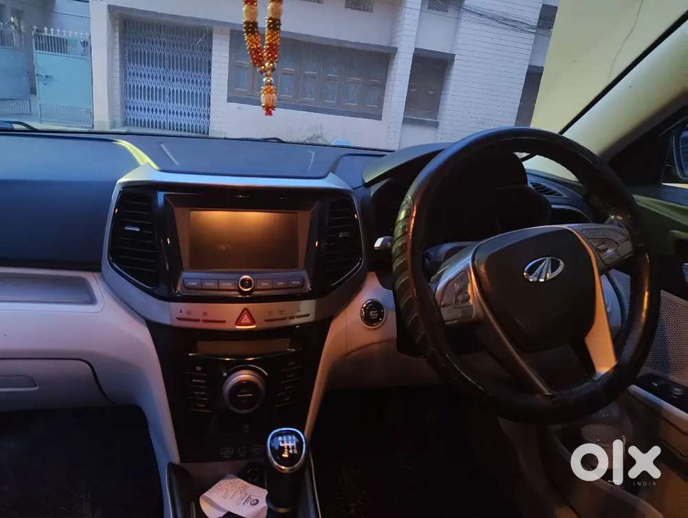 Mahindra Xuv300 W8 Pm Bs6 Mt