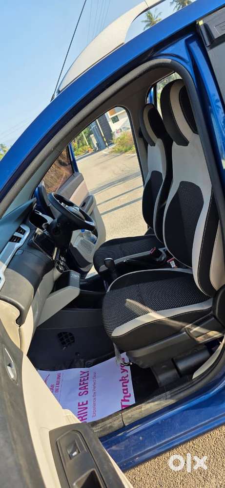 Renault Triber Rxz Easy-r Amt, 2022, Petrol