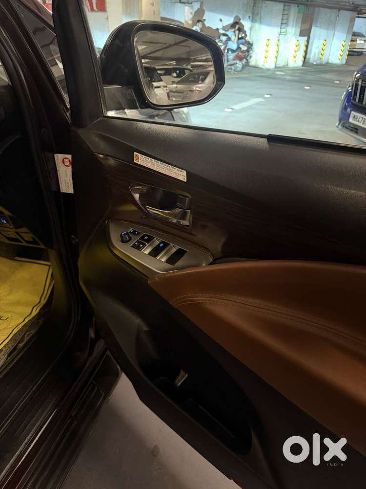 Toyota Innova Crysta 2.4 Gx Limited Edition At 8 Str, 2021, Diesel