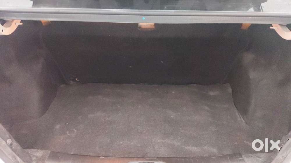 Maruti Suzuki Swift Dzire 1.2 Zxi Bsiv, 2014, Petrol