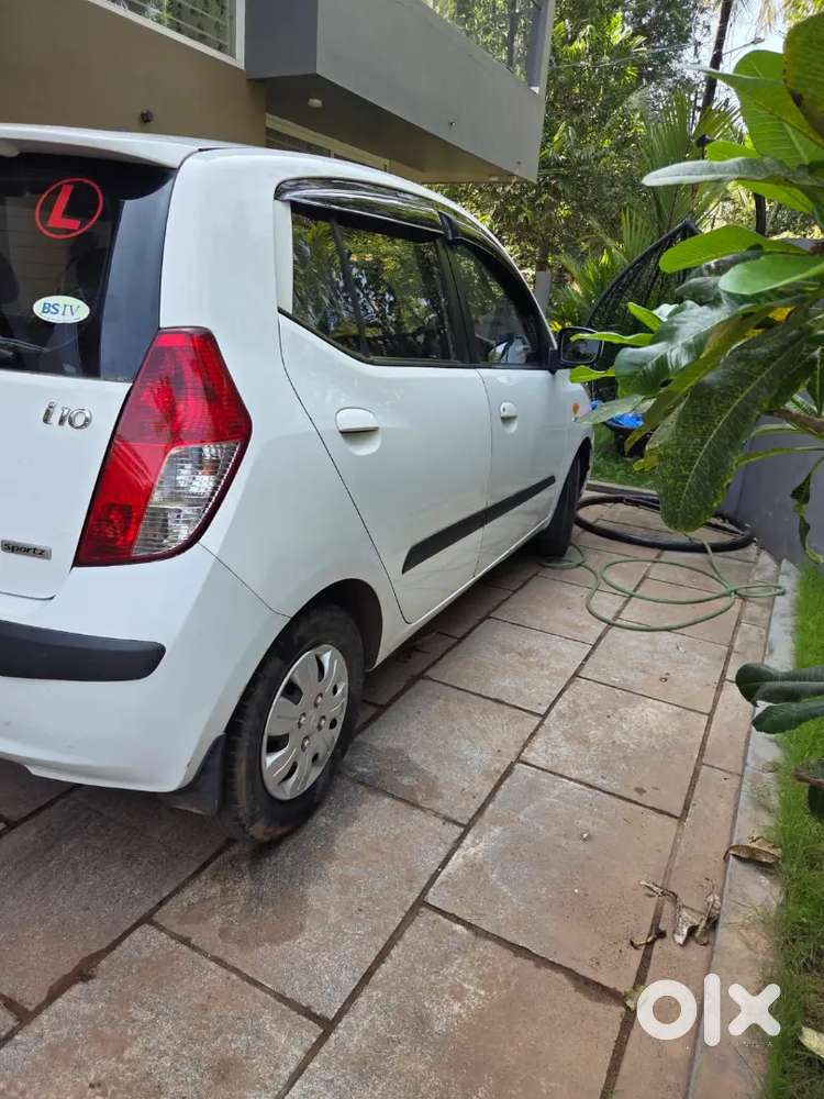 Hyundai I10 Sportz Petrol 2010