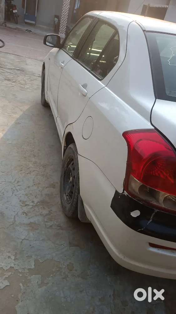 Maruti Suzuki Swift Dzire 2011