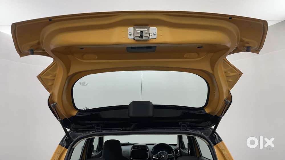 Renault Kwid 1.0 Climber (o) Dual Tone, 2022, Petrol