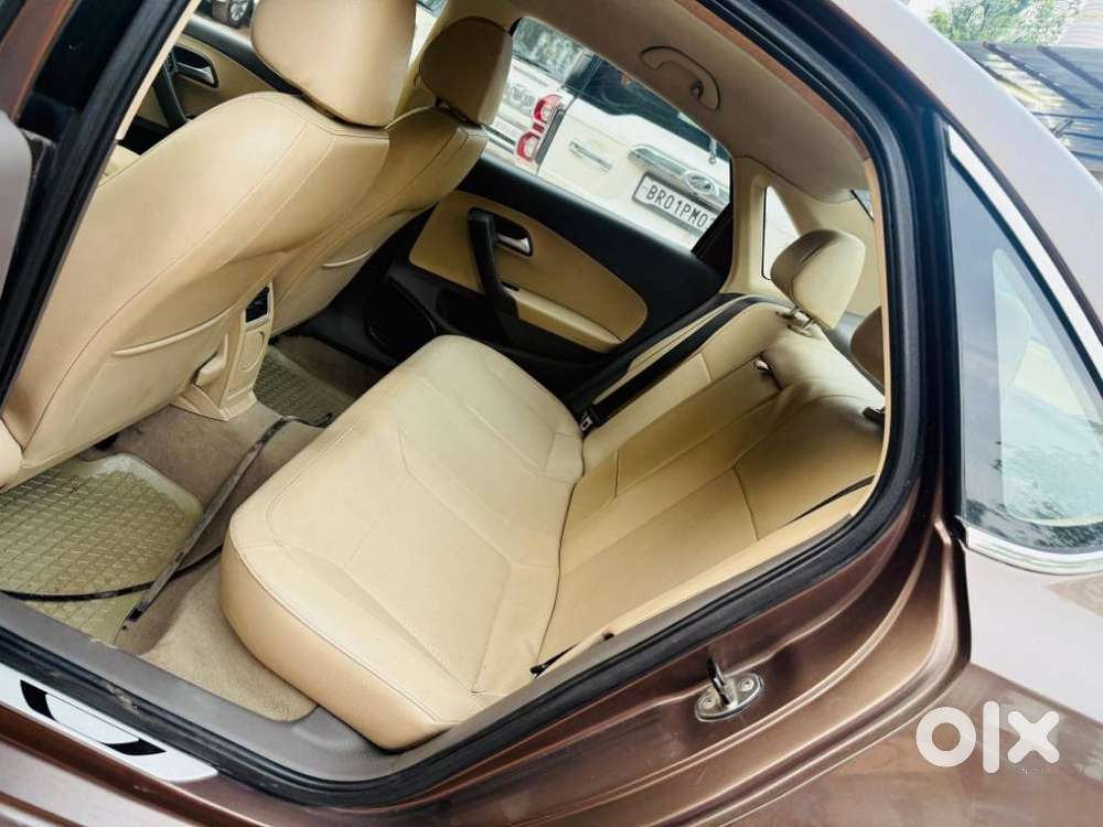 Volkswagen Vento 1.2 Tsi Highline Plus At, 2016, Petrol