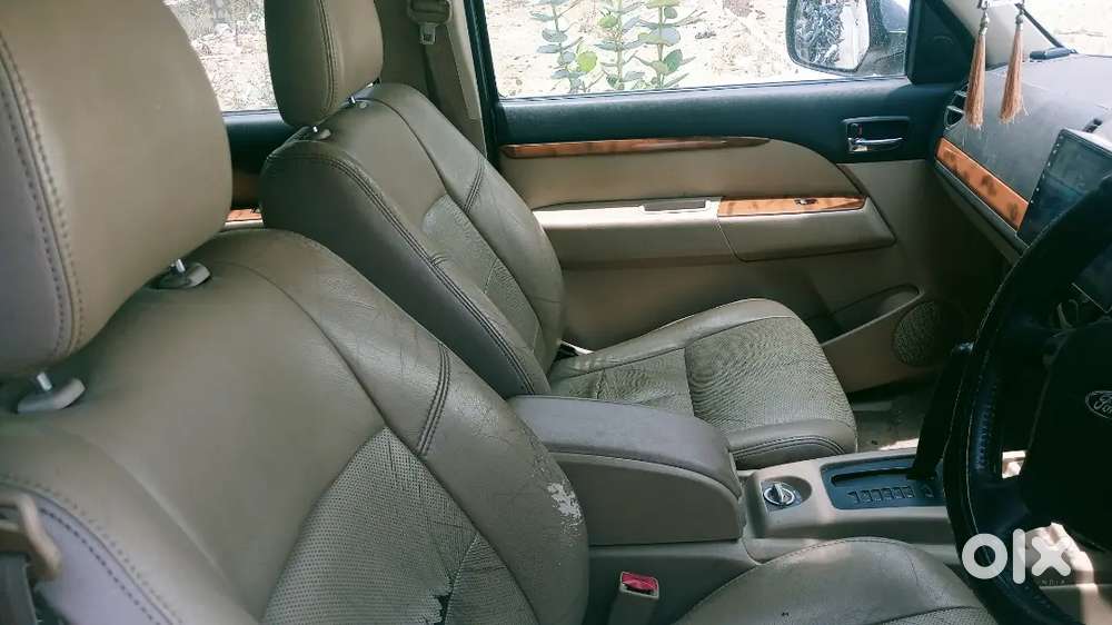 Ford Endeavour 2013 Diesel 95000 Km Driven
