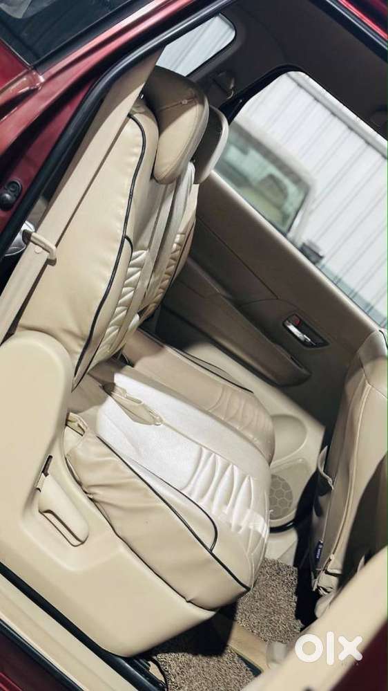 Maruti Suzuki Ertiga Vxi At Petrol, 2021, Petrol