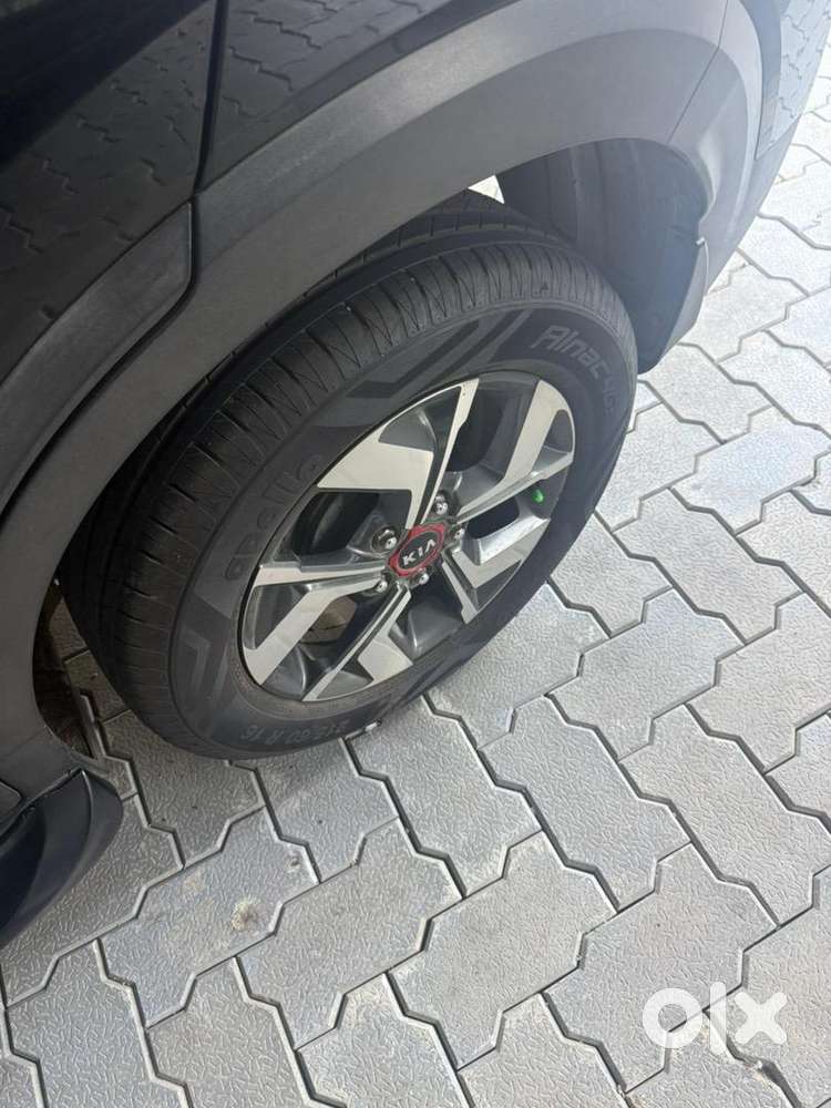 Kia Sonet 2020 Petrol Automatic 46834 Km Driven Single Owner