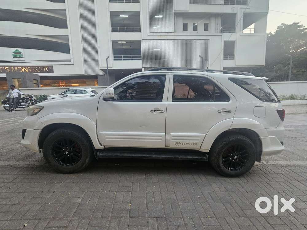 Toyota Fortuner 3.0 Ltd, 2015, Diesel