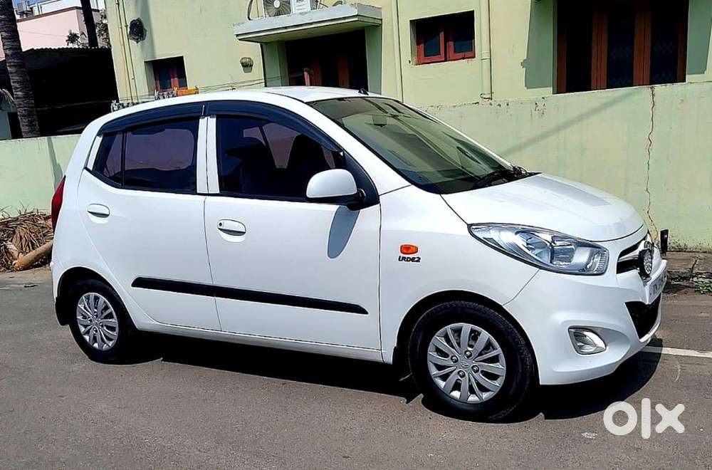 Hyundai I10 Sportz, 2016, Petrol