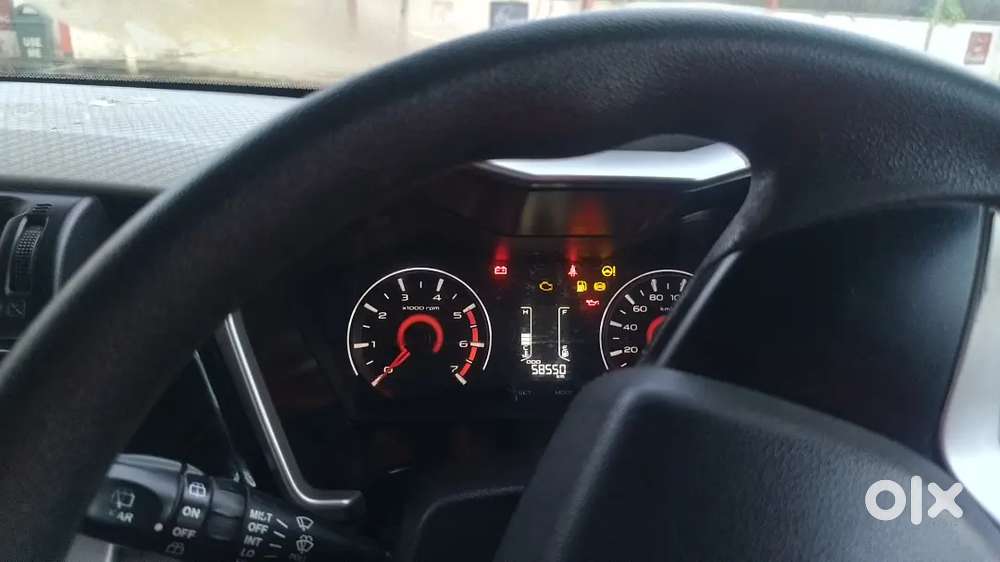 Mahindra Kuv 100 2018