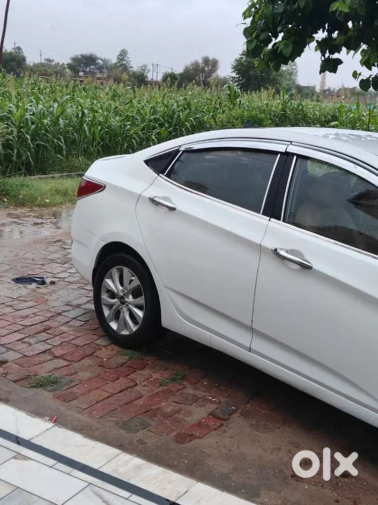 2013 Hyundai Verna Sx Manual Diesel Car
