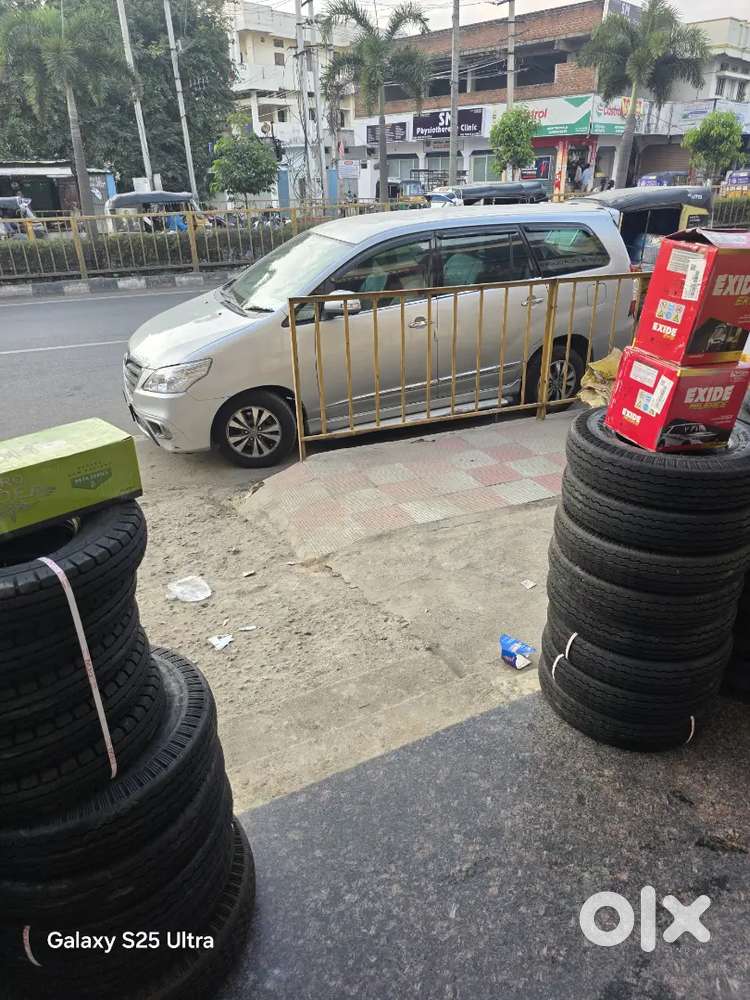 Complete Showroom Track New Apollo Tyres New Amaron Battery Scrtch Les