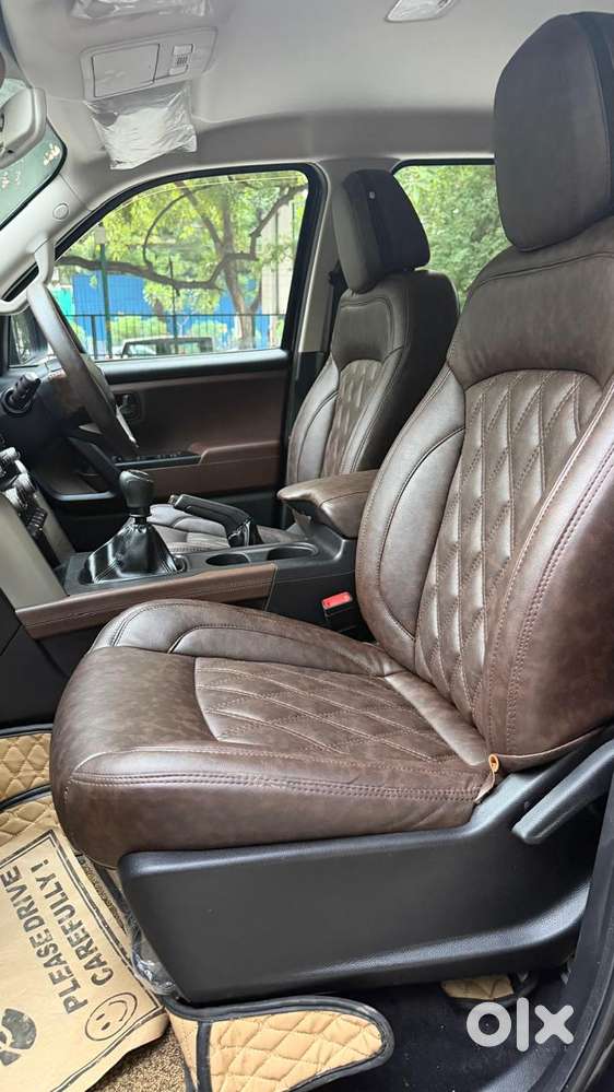 Mahindra Scorpio-n 2.0 Z4 Petrol Mt 7 Str, 2025, Petrol