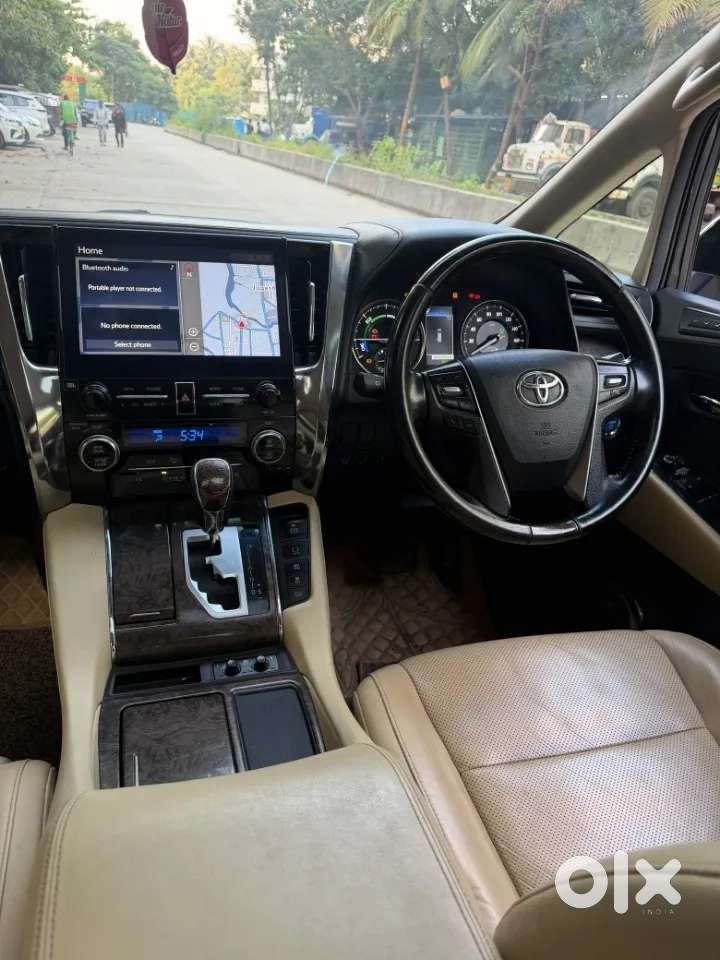 Toyota Vellfire, 2022, Petrol