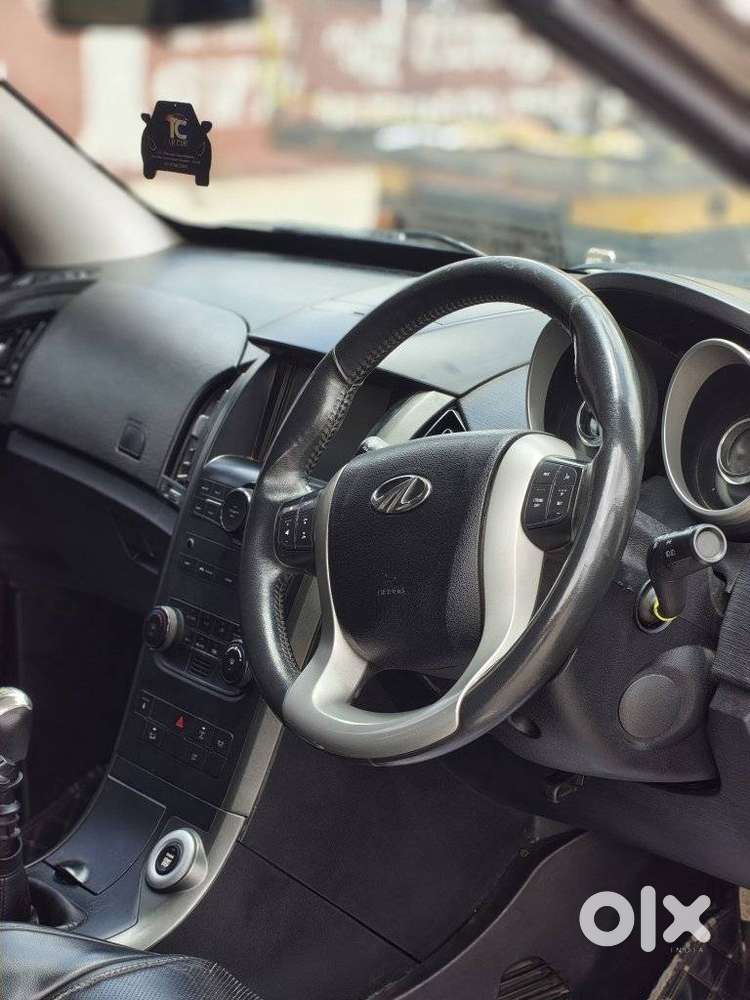 Mahindra XUV500 2.2 W10, 2017, Diesel