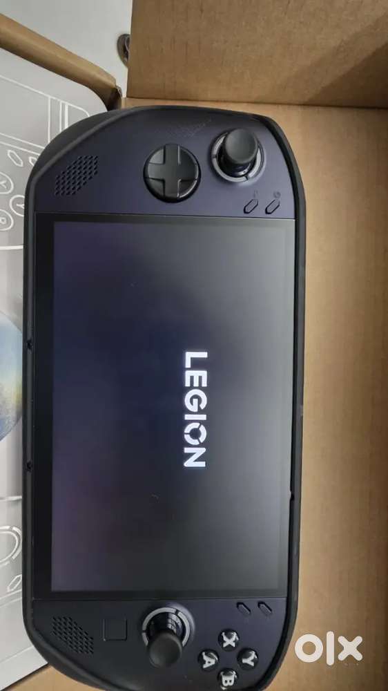Lenovo Legion Go S with SteamOS 8 AMD Ryzen Z1 Extreme 32GB 2TB