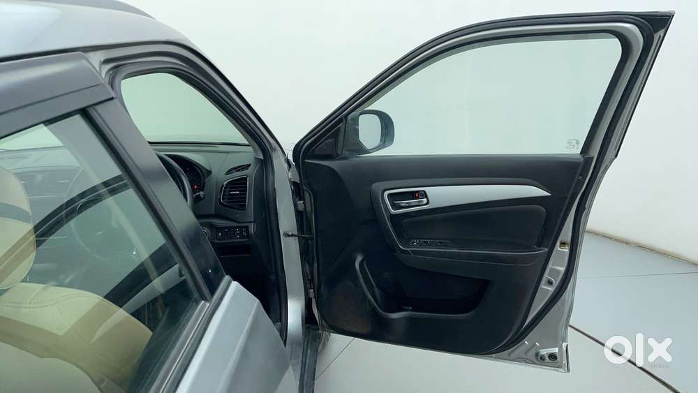 Maruti Suzuki Vitara Brezza 1.5 Zxi At, 2022, Petrol