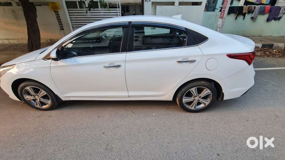 Hyundai Verna 1.6 Sx (o) Vtvt Se, 2020, Petrol
