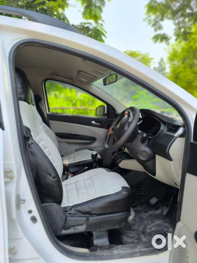 Renault Triber Rxz, 2020, Petrol