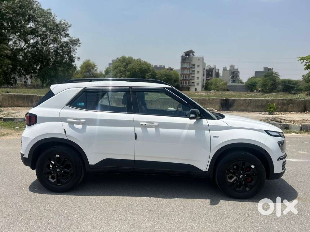 Hyundai Venue 1.0 Sx (o) Turbo Dct, 2024, Petrol