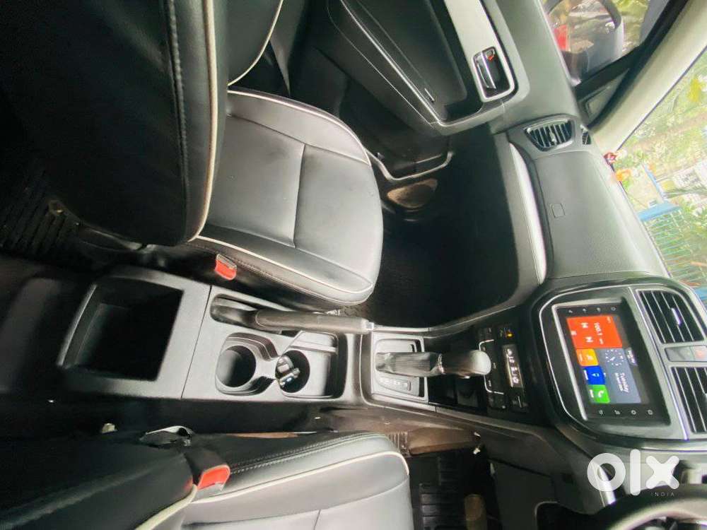Maruti Suzuki Brezza 1.5 Zxi Plus At Smart Hybrid, 2021, Petrol