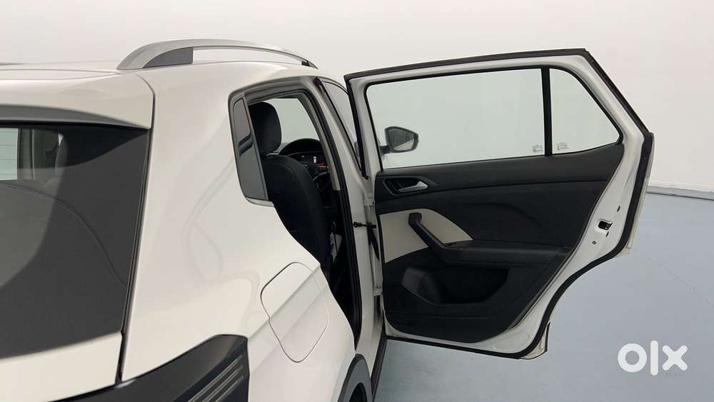 Volkswagen Taigun Topline 1.0 Tsi At (electric Seats), 2022, Petrol