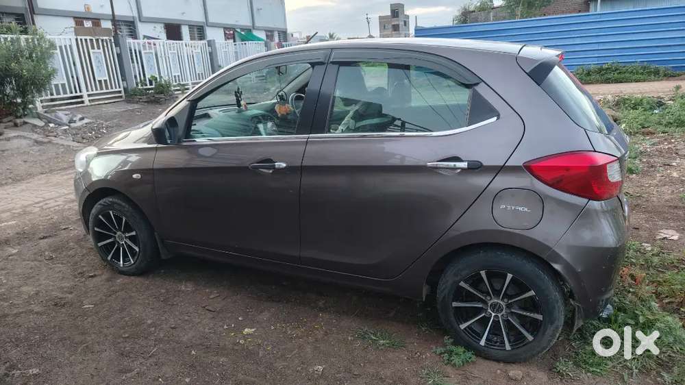 Tata Tiago Revotron 2016