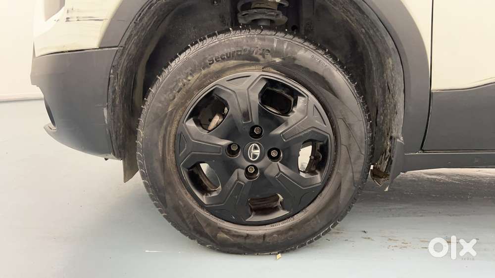 Tata Punch Accomplished, 2023, Petrol