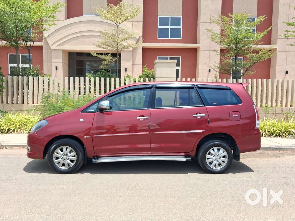 Toyota Innova 2.5 V 7 Str, 2009, Diesel