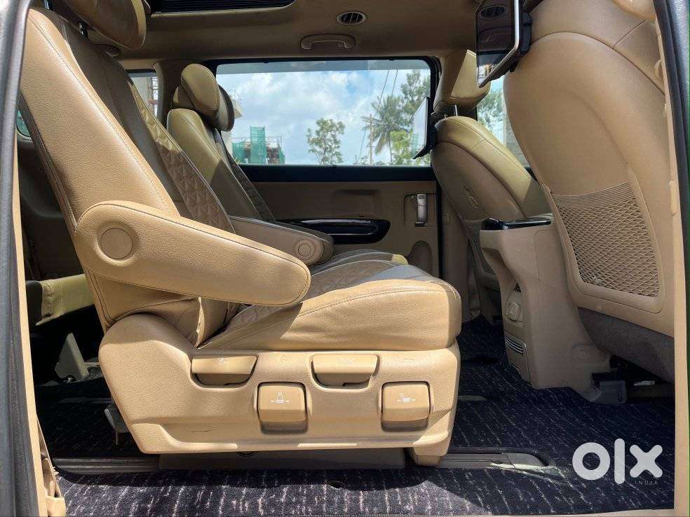 Kia Carnival Limousine Plus 7 Str, 2022, Diesel
