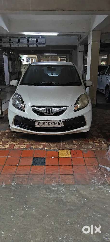 Honda Brio Mt 2012