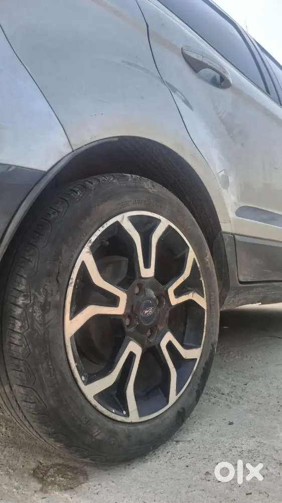 Ford Ecosport Signature 2018 (sunroof) Cng