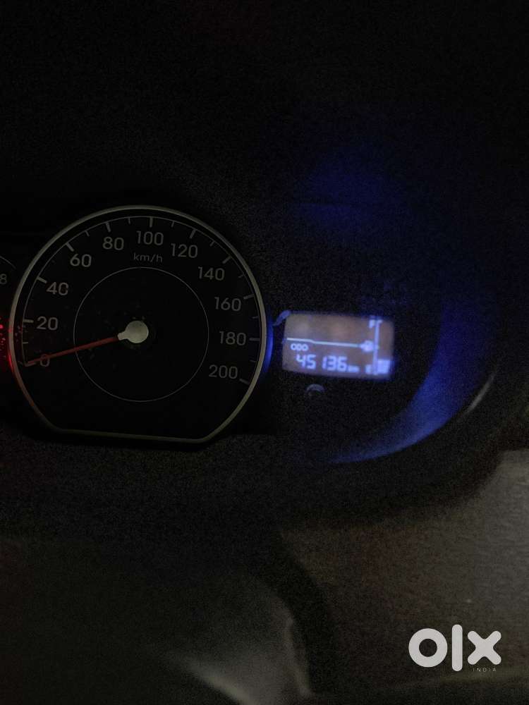 Hyundai I10 Sportz, 2014, Petrol