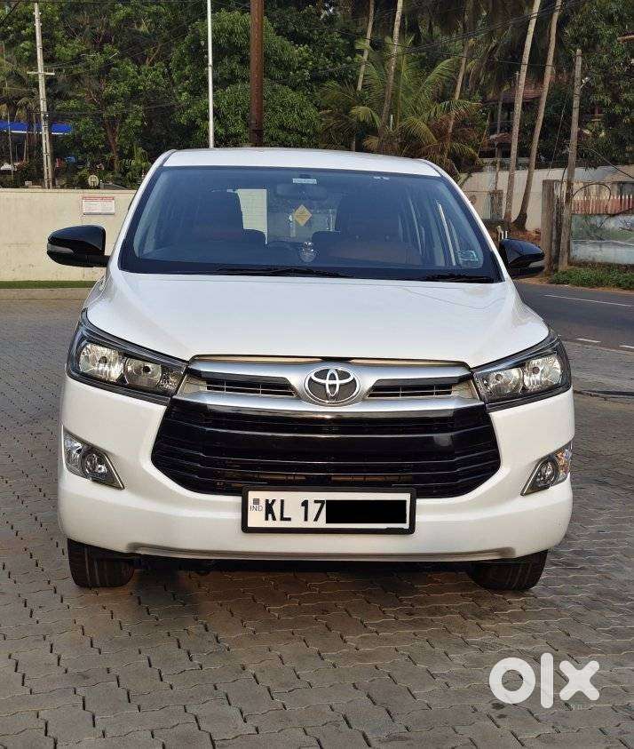 Toyota Innova Crysta 2.4 Gx Mt 8s, 2016, Diesel