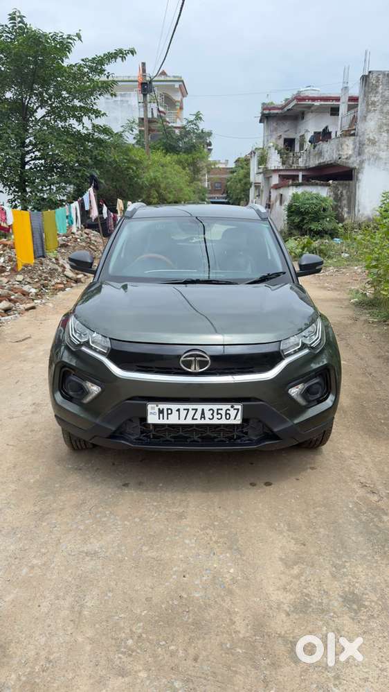 Tata Nexon Petrol 37400 Km Driven