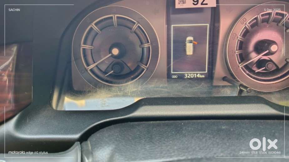 Toyota Innova Crysta [2020-ongoing] 2.4 Vx 8 Str, 2023, Diesel