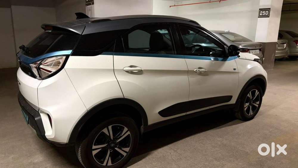 Tata Nexon Ev Max 2022 Electric Well Maintained