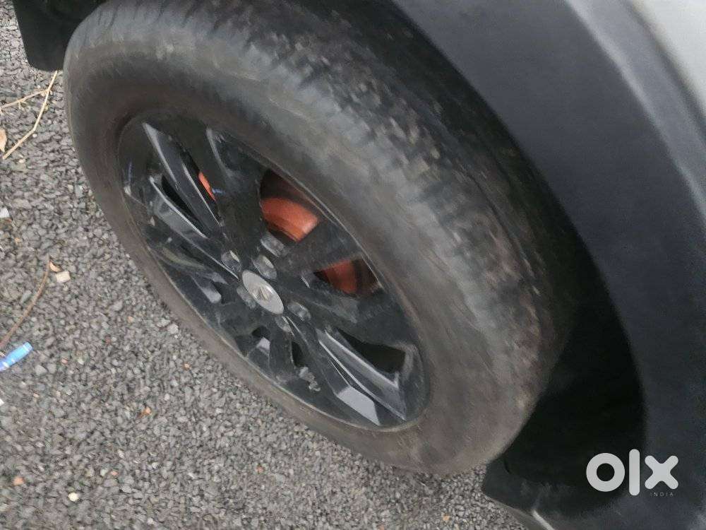 Mahindra Xuv300 W8 Option, 2021, Petrol