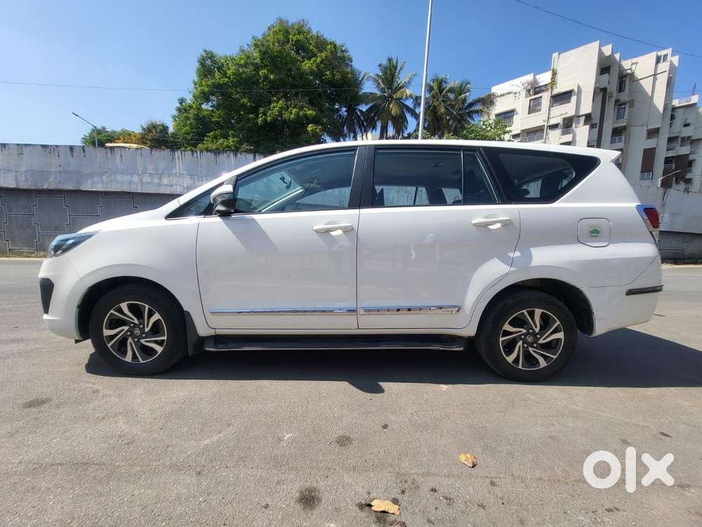 Toyota Innova Crysta [2020-ongoing] 2.4 Gx At 7 Str, 2021, Diesel
