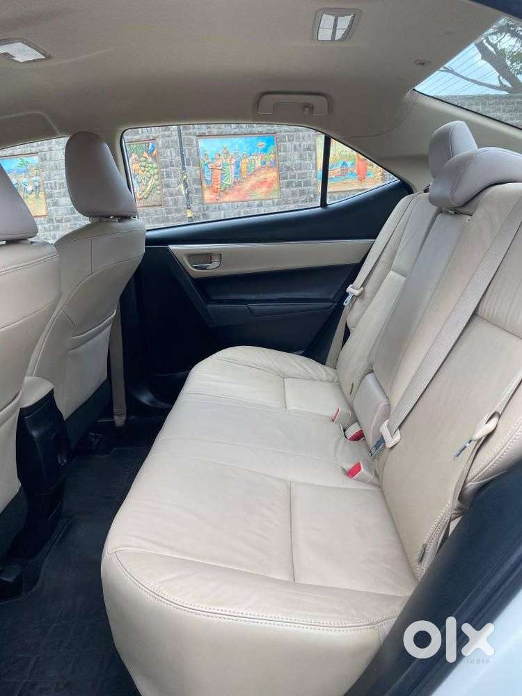 Toyota Corolla Altis 2013-2017 Vl At, 2016, Petrol